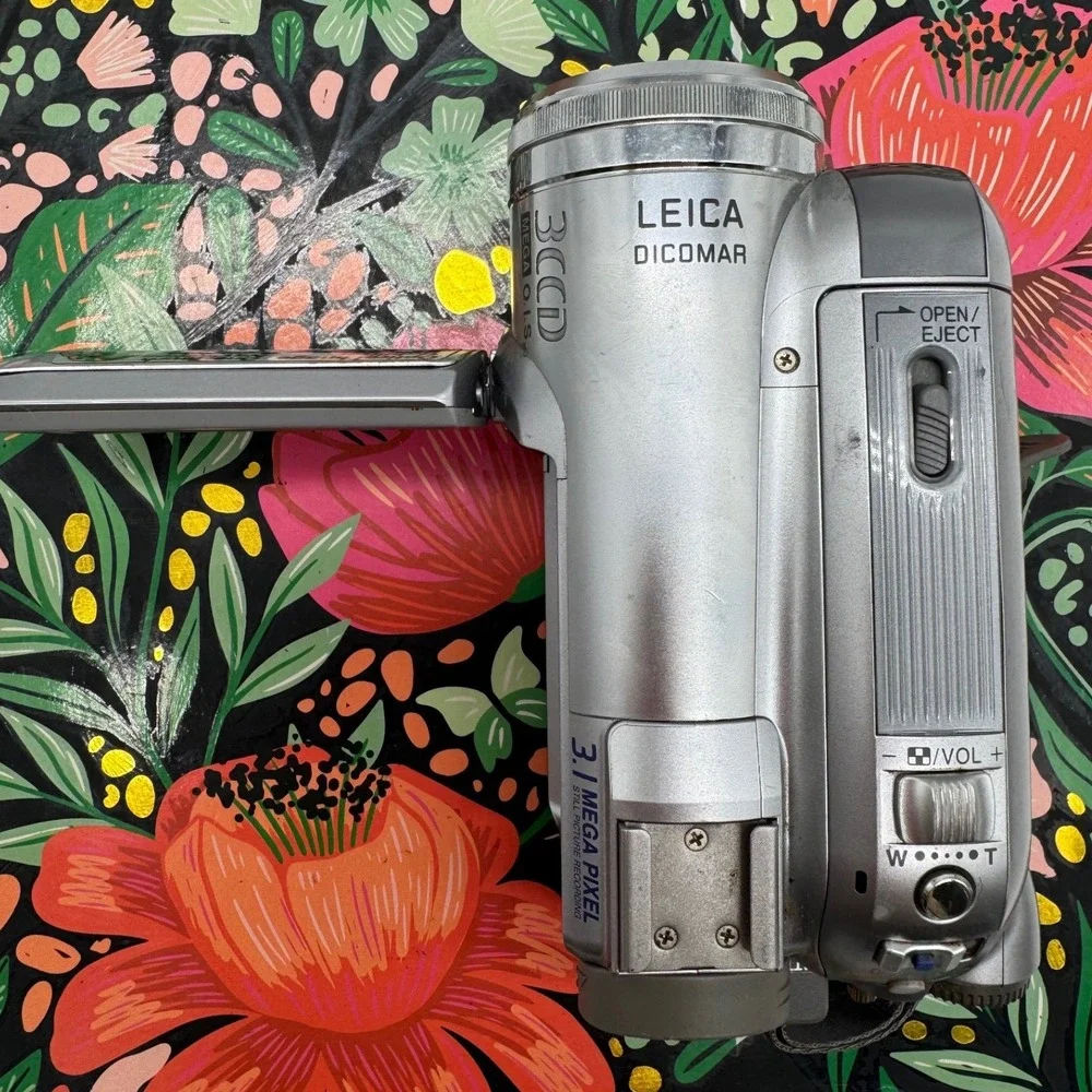 Panasonic pv gs300